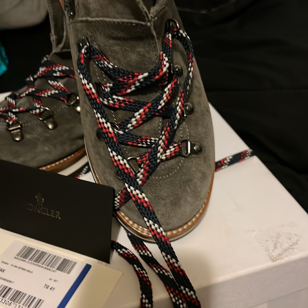 Moncler Peak Hiking boots. - Picture 3 of 7